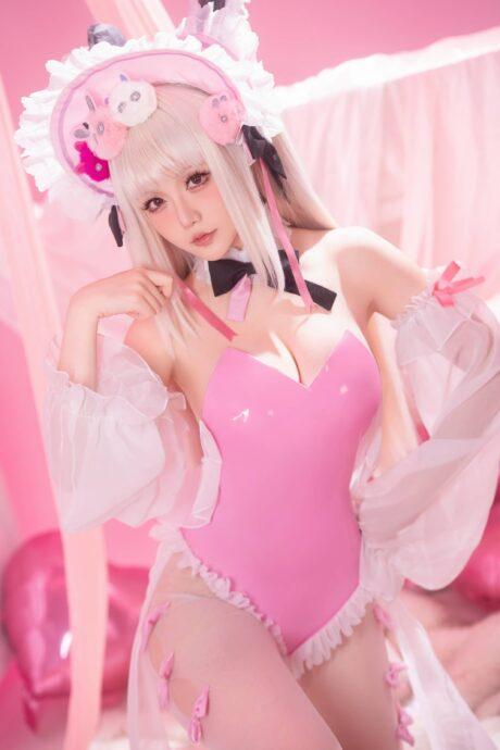 粉色梦幻少女：星之迟迟cos碧蓝航线·哈尔福德惊艳亮相