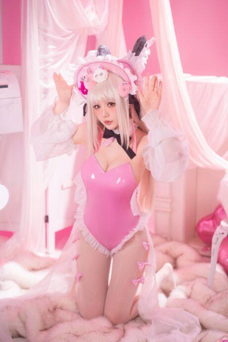 粉色梦幻少女：星之迟迟cos碧蓝航线·哈尔福德惊艳亮相