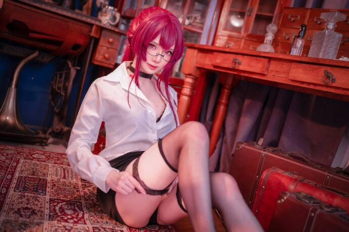 崩坏星穹铁道cos系列：Sally Dorasnow卡芙卡COS职场女王