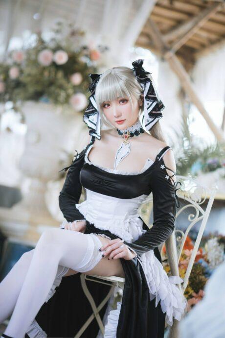 瓜希酱可畏COS：演绎碧蓝航线女仆版舰娘的性感与优雅