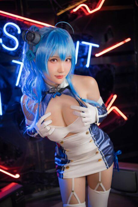 瓜希酱圣路易斯COS：演绎碧蓝航线战舰少女的威严与性感