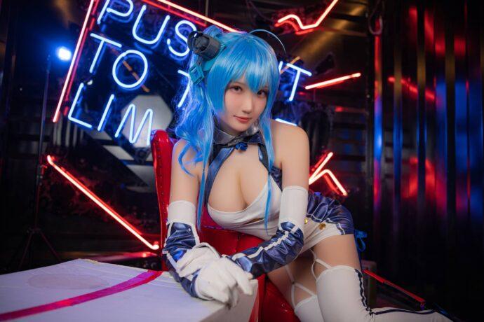 瓜希酱圣路易斯COS：演绎碧蓝航线战舰少女的威严与性感