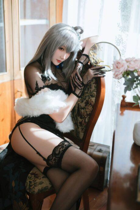 瓜希酱路易九世COS：展现碧蓝航线旗袍舰娘的东方古典美