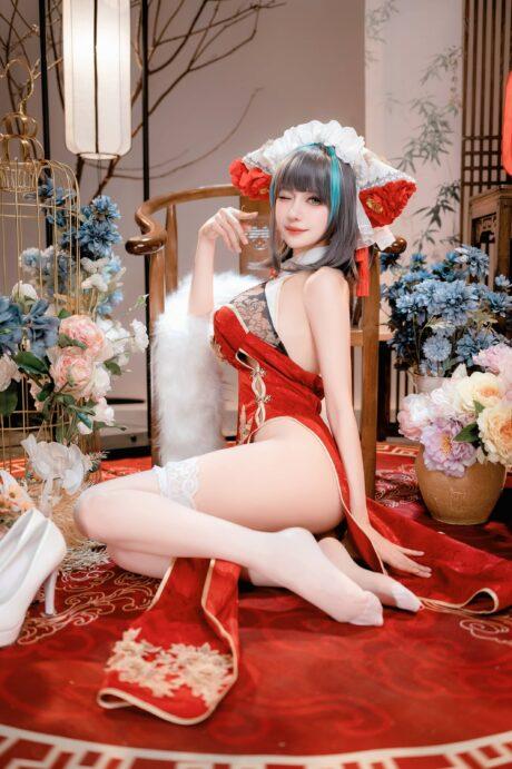 碧蓝航线cos系列：Shika小鹿鹿柴郡COS性感的新年旗袍