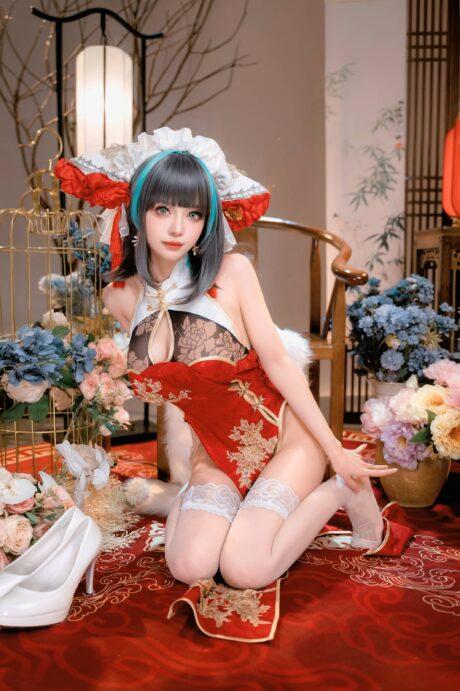 碧蓝航线cos系列：Shika小鹿鹿柴郡COS性感的新年旗袍