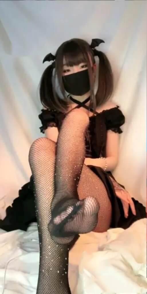 芃芃大人福利写真 美足控套图合集下载[持续更新]