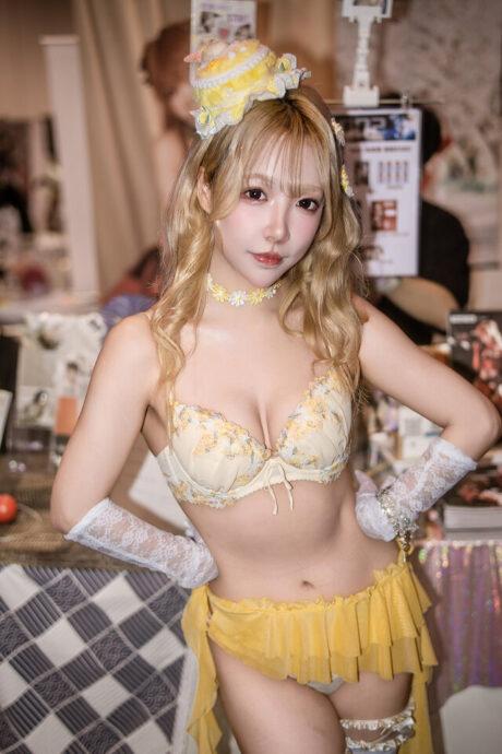 ACGHK 2025：CherieYeung用原创COS点亮香港动漫盛会