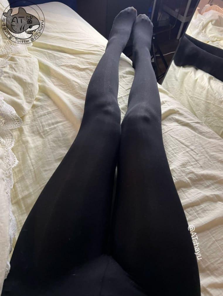 AT鲨 – 原相机质感黑裤袜