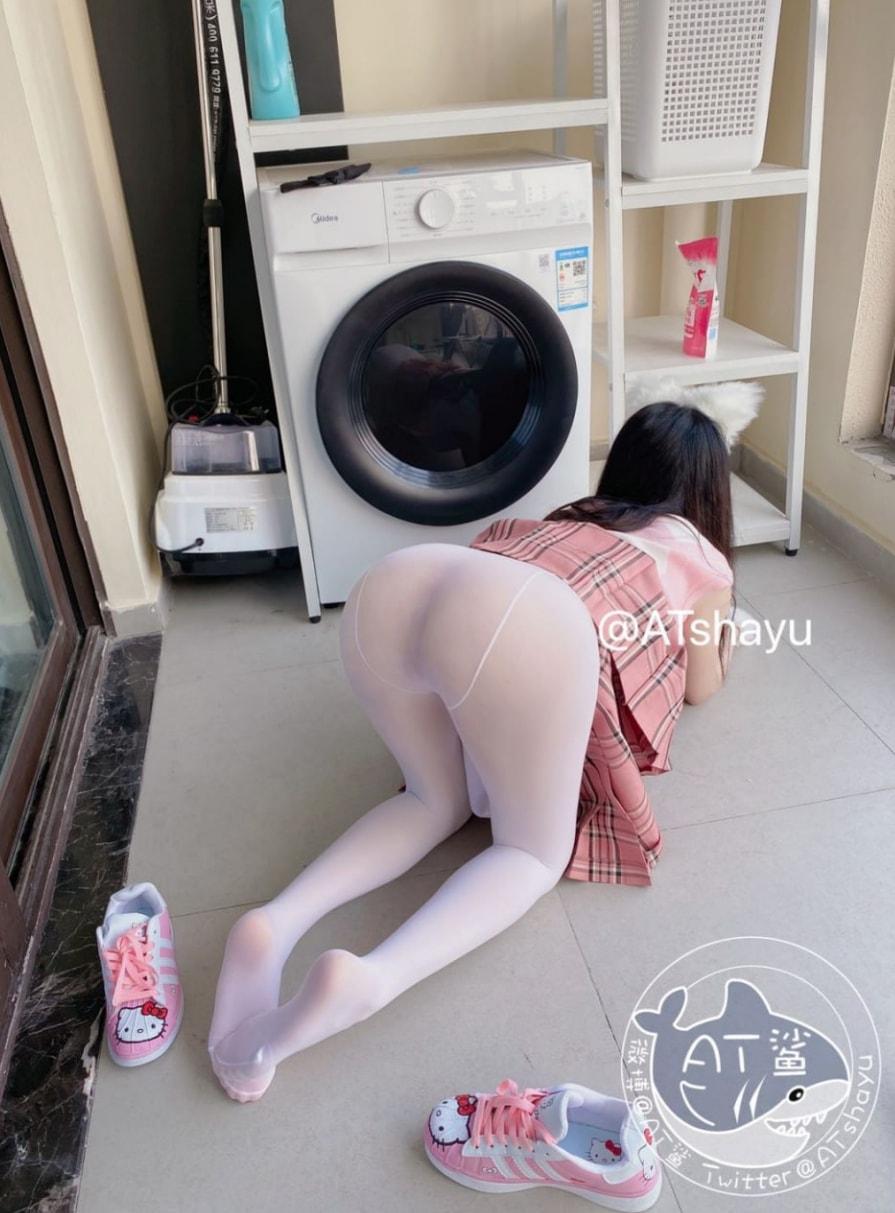 AT鲨 – 白斯宝宝