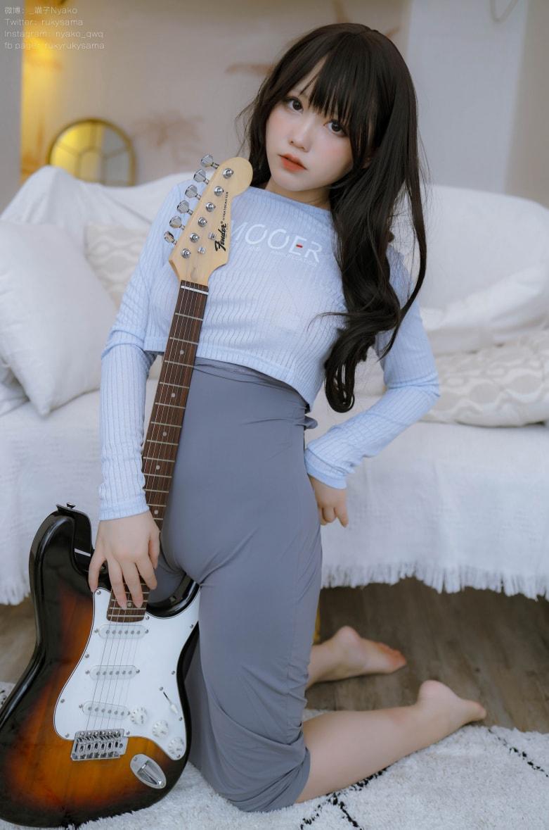 Nyako喵子 吉他妹妹连衣裙