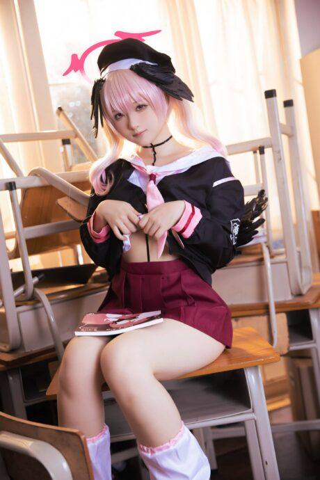 屿鱼Yukako下江小春COS：蔚蓝档案甜系补习部的魅力全开