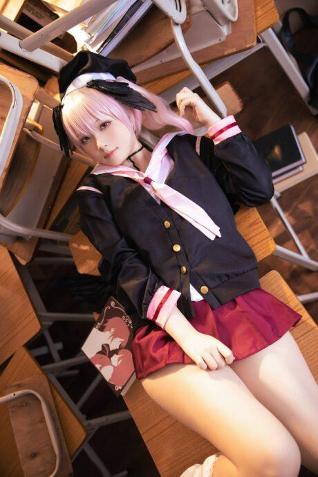 屿鱼Yukako下江小春COS：蔚蓝档案甜系补习部的魅力全开