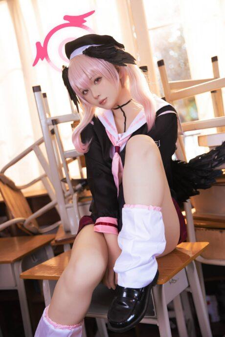 屿鱼Yukako下江小春COS：蔚蓝档案甜系补习部的魅力全开