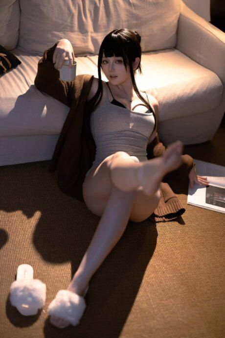 屿鱼Yukako的D版桃乐丝COS：当优雅与危险在夜色中共舞