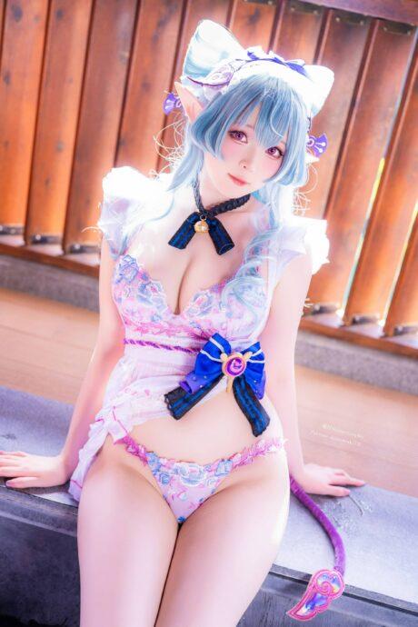 甜美微笑与神秘气息：霜月shimo梦见月瑞希COS精彩再现