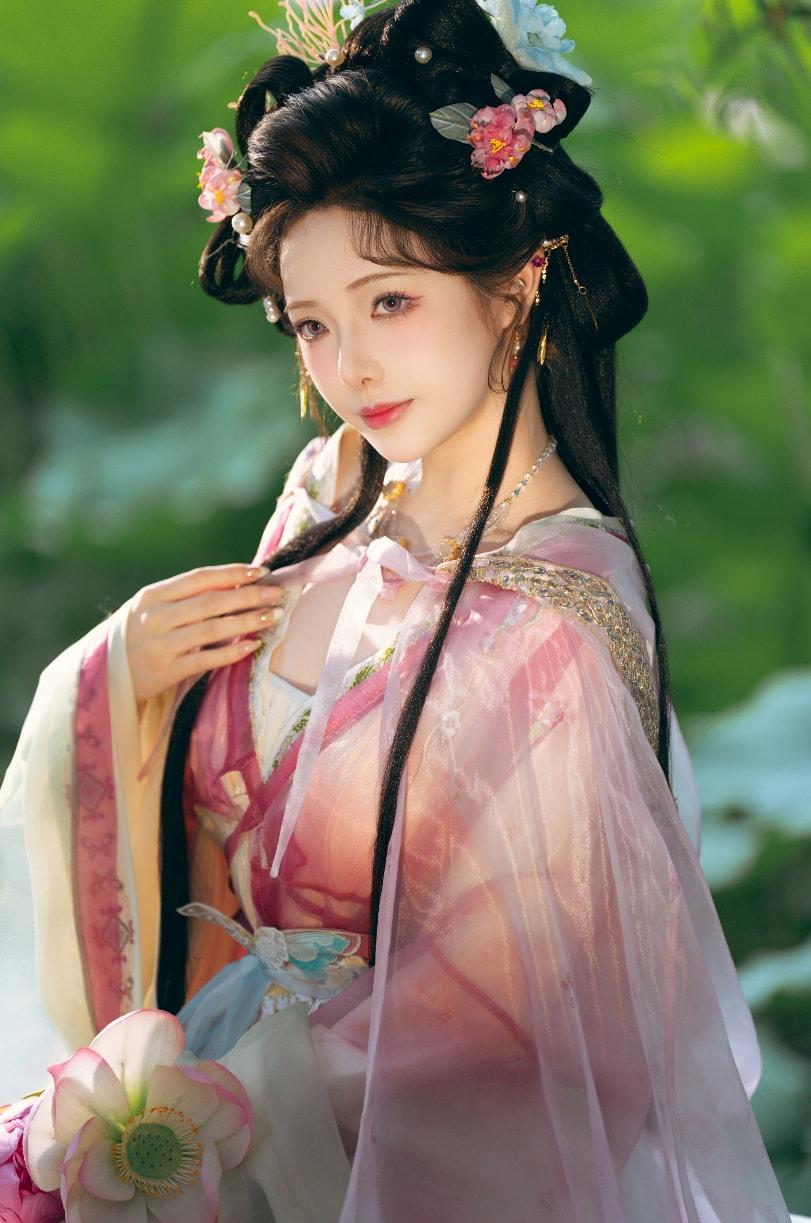 雯妹不讲道理 – 祝您中秋快乐owo