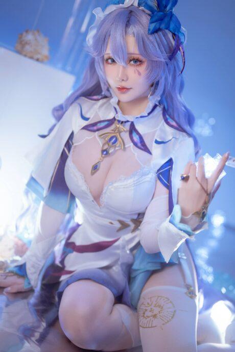 从虚拟到现实：星之迟迟cos完美演绎坎特雷拉的冷艳与高贵