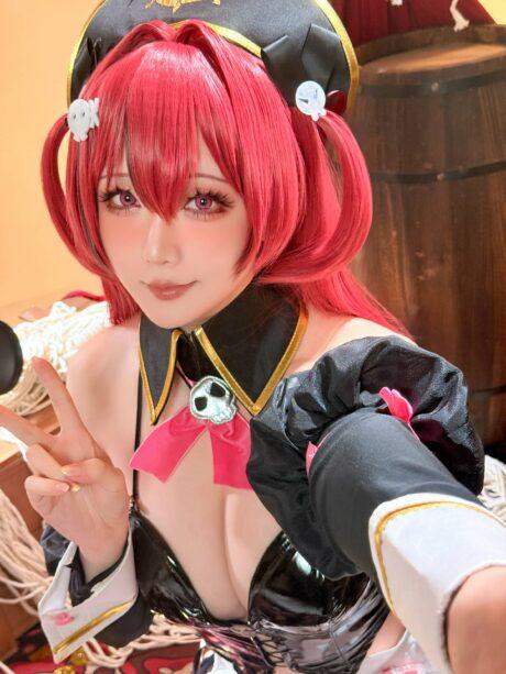 星之迟迟马斯特COS：演绎胜利女神女仆的浪漫与自由共舞