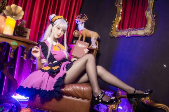 羽生三未万圣节原创COS：演绎甜美与神秘交织的魔法女仆