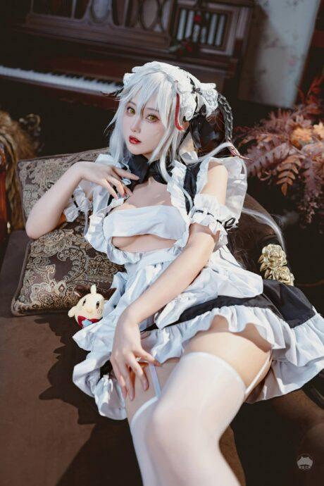 羽生三未女仆版欧根亲王COS：魅力引爆碧蓝航线粉丝热潮