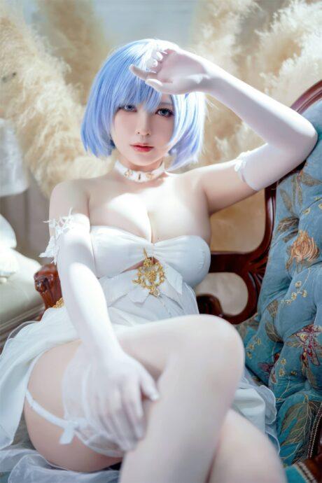 BANBANKO半半子恰巴耶夫COS：白骑兵旋律礼服的极致优雅