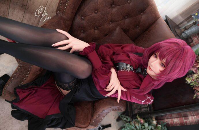 Machi馬吉卡芙卡COS：让人一秒沉浸星核猎手的优雅迷局