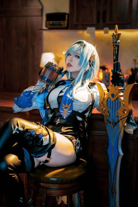 冰感爆表心动瞬间：探秘BANBANKO半半子优菈COS的魅力