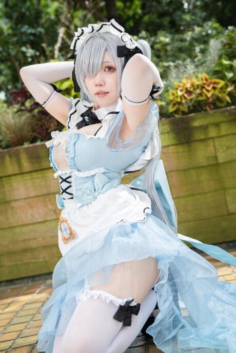 胜利女神二周年庆典：猫宫美噌灰姑娘COS带来震撼视觉冲击