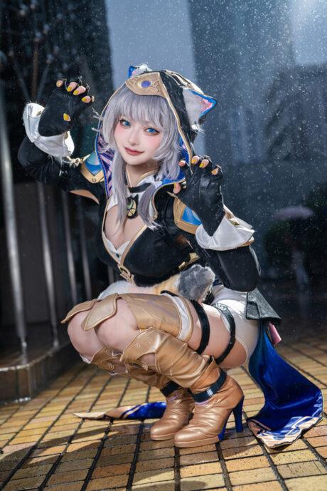 在雨幕中绽放：池袋万圣节Cosplay节的阿格莱雅与赛飞儿