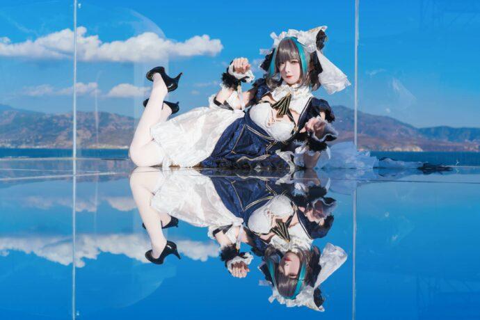 封疆疆v柴郡COS：女仆装蕾丝灵动表情诠释皇家猫猫灵魂