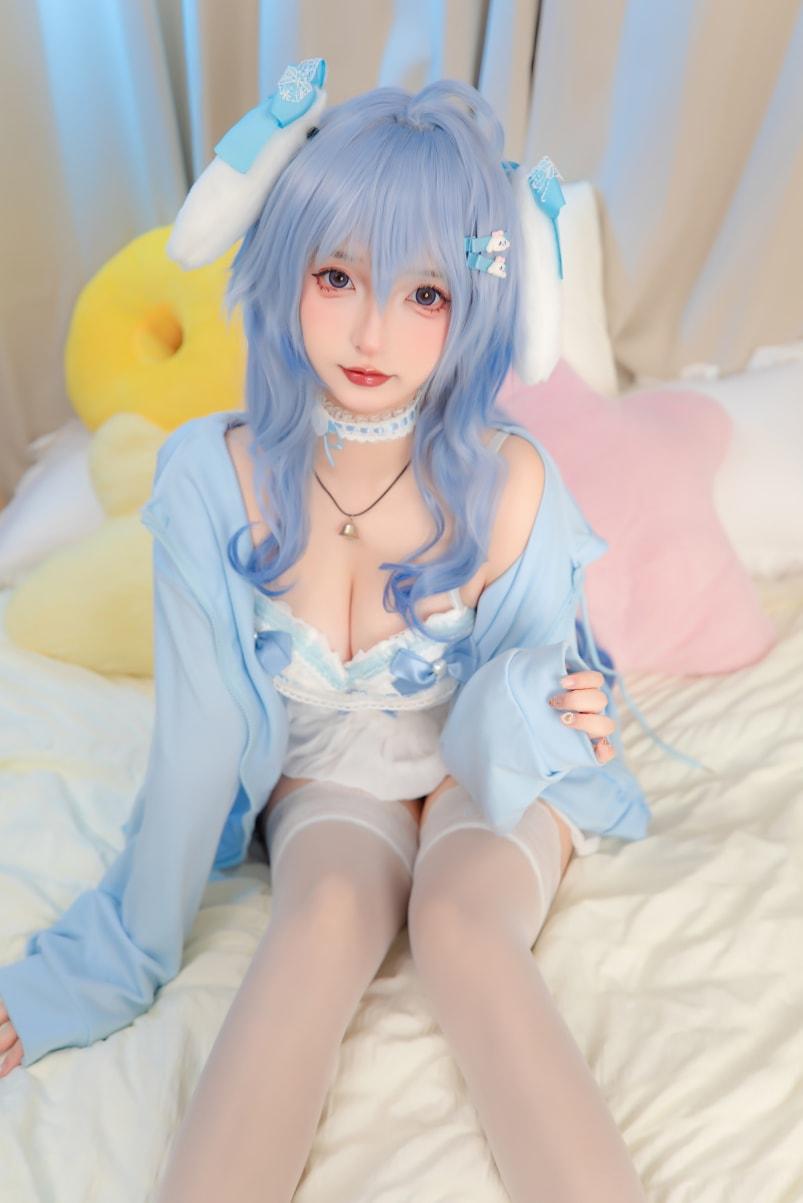 神楽坂真冬 – 甘雨降临 (原神)