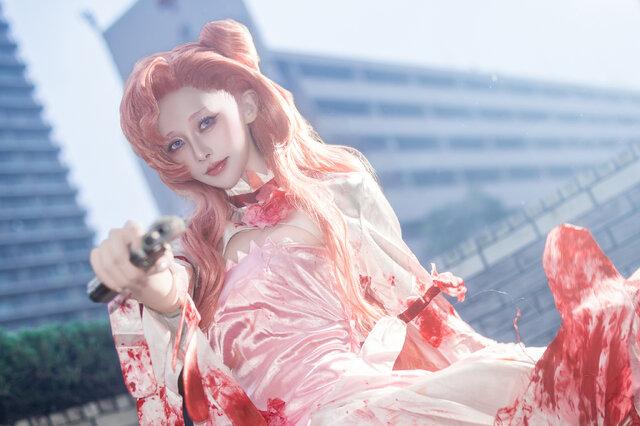 一眼万年：零崎紗耶尤菲米娅COS完美捕捉皇女的风华与悲情