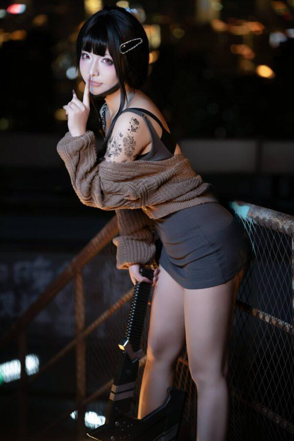 城市天台的战术玫瑰：yuuhui玉汇COS胜利女神D·杀手妻子