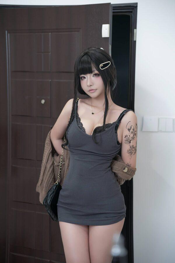 城市天台的战术玫瑰：yuuhui玉汇COS胜利女神D·杀手妻子