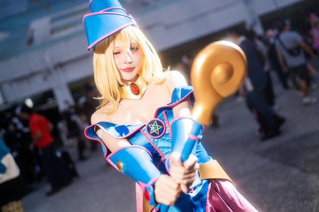 当魔法与笑容同框：餓小璇miuCOS游戏王黑魔导女孩的魅力