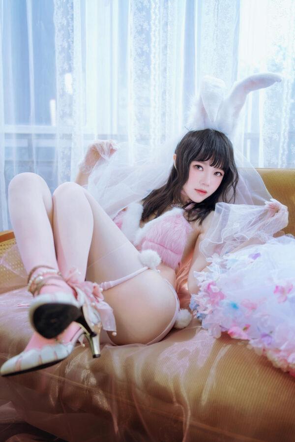 桜桃喵花嫁兔cos视觉叙事|在柔光与轻纱之间，她是梦境本身