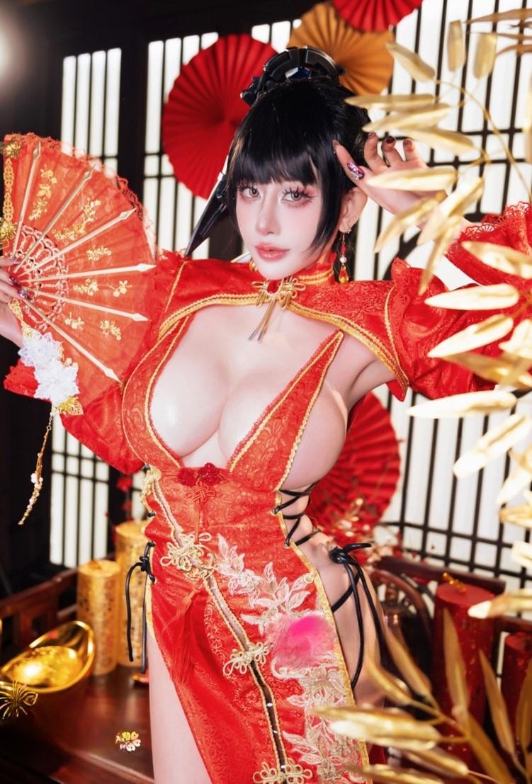 Byoru Eve New Year Qipao