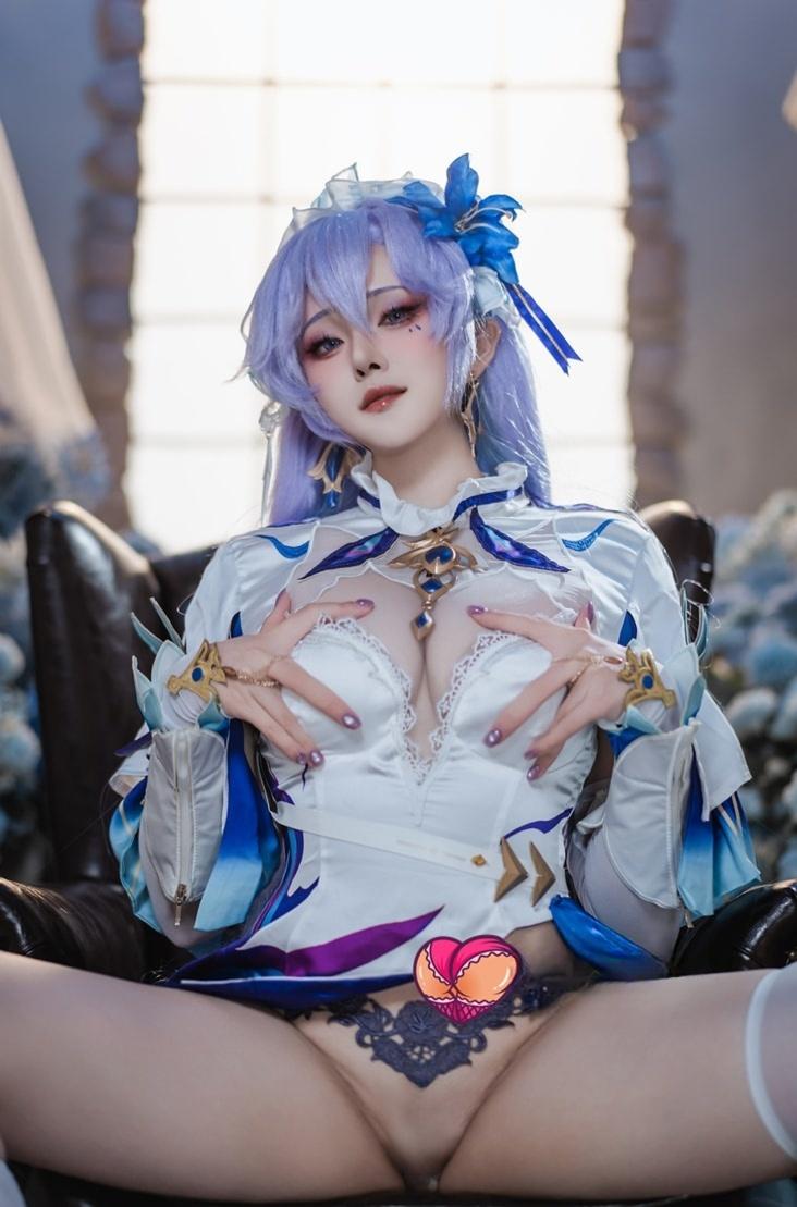 Natsuko夏夏子 – Cantarella坎塔雷拉