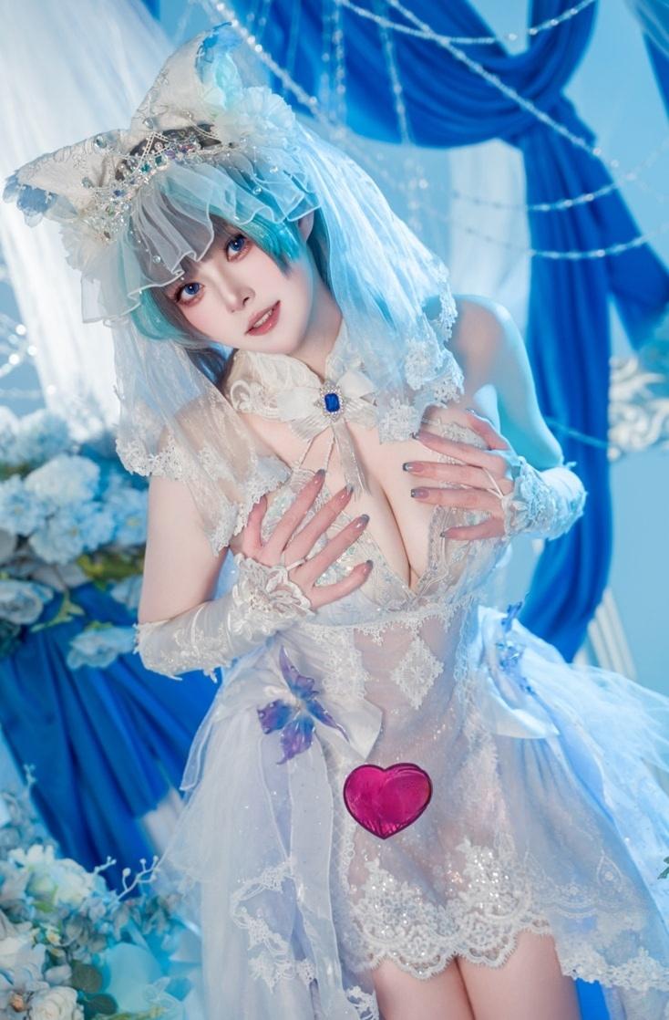 Natsuko夏夏子 – 碧蓝航线 柴郡婚纱