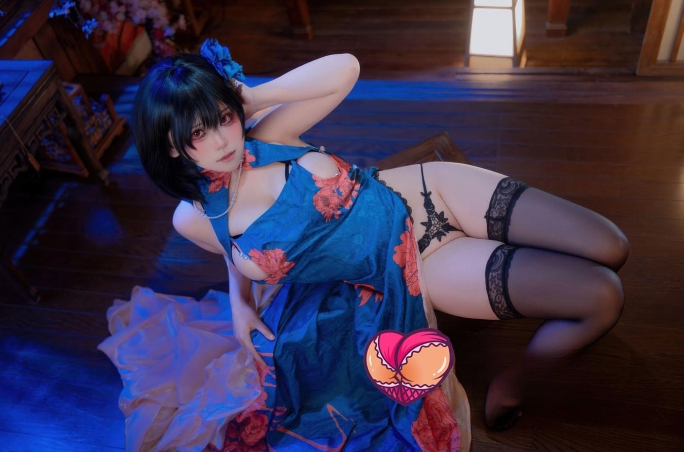 呙呙 – 建武旗袍