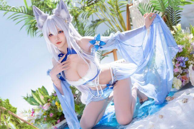 星之迟迟泳装信浓COS：碧蓝航线的清新海边风格与角色魅力