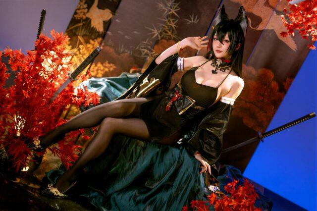 碧蓝航线星之迟迟COS：将旗袍近江的优雅与魅力完美结合