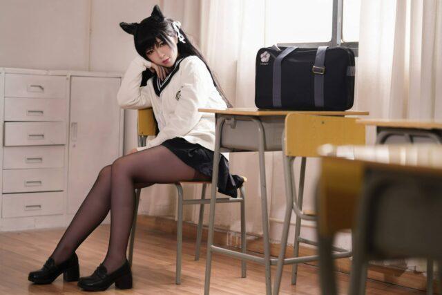 BANBANKO半半子爱宕COS：学园幻想曲里致命的温柔掌控感