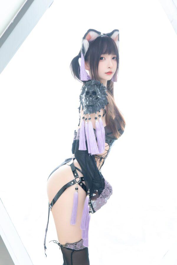 神楽坂真冬猫女旗袍COS：演绎黑紫旗袍下的灵动与危险气息