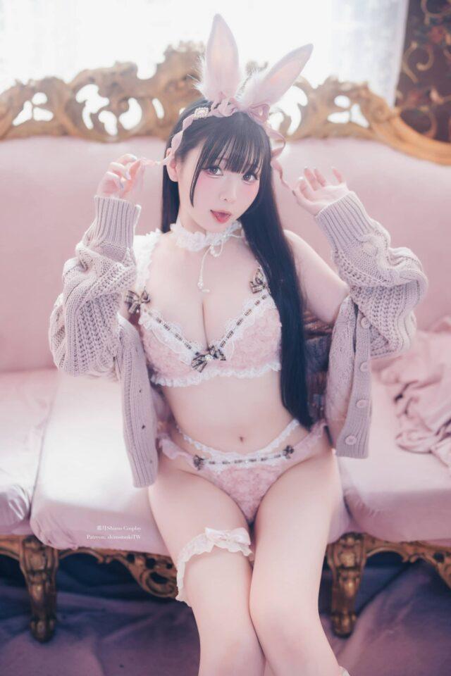 冬日毛衣Fluffy Bunny：霜月shimo兔女郎cos演绎高级感纯欲