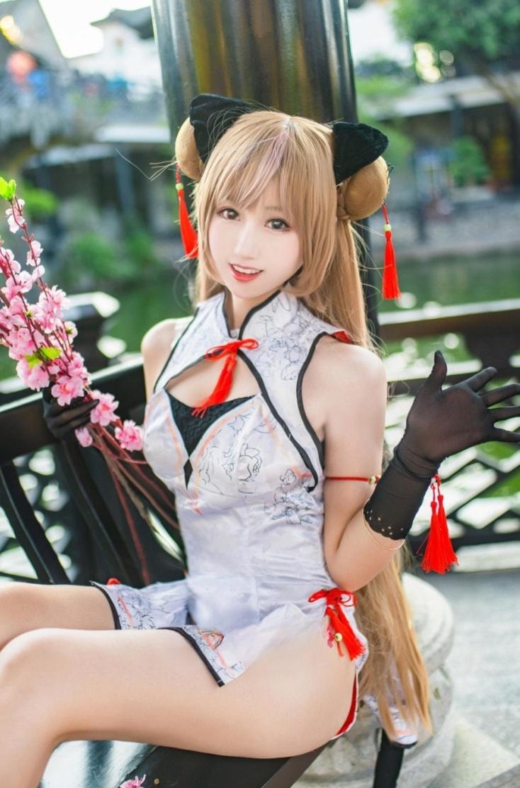 羽生三未 – 少女前线 Mk23 蜂糖花
