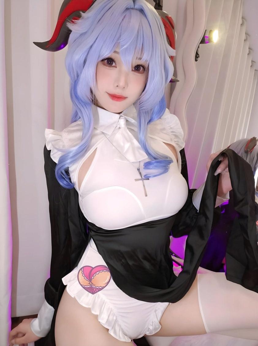 蜜汁猫裘 原神 甘雨修女