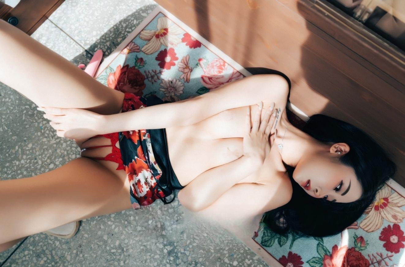 Bomi (보미) – Haivia Hard Return