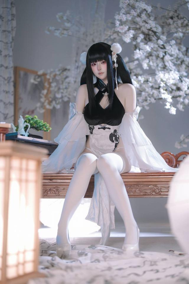 屿鱼Yukako碧蓝航线COS赏析：演绎史特拉塞的东方冷艳美学