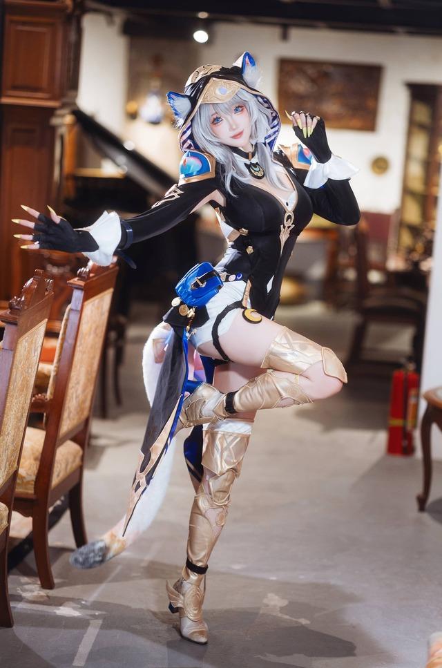 星穹铁道瓜希酱COS：演绎赛飞儿灵动与神秘并存的猫系魅力
